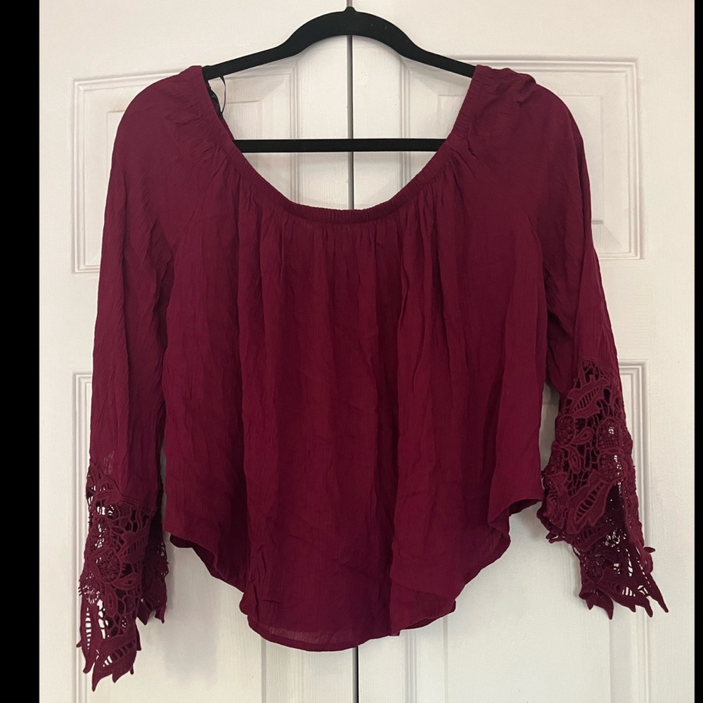 Papaya Burgandy Loose Blouse with Lace Sleeves, Size M